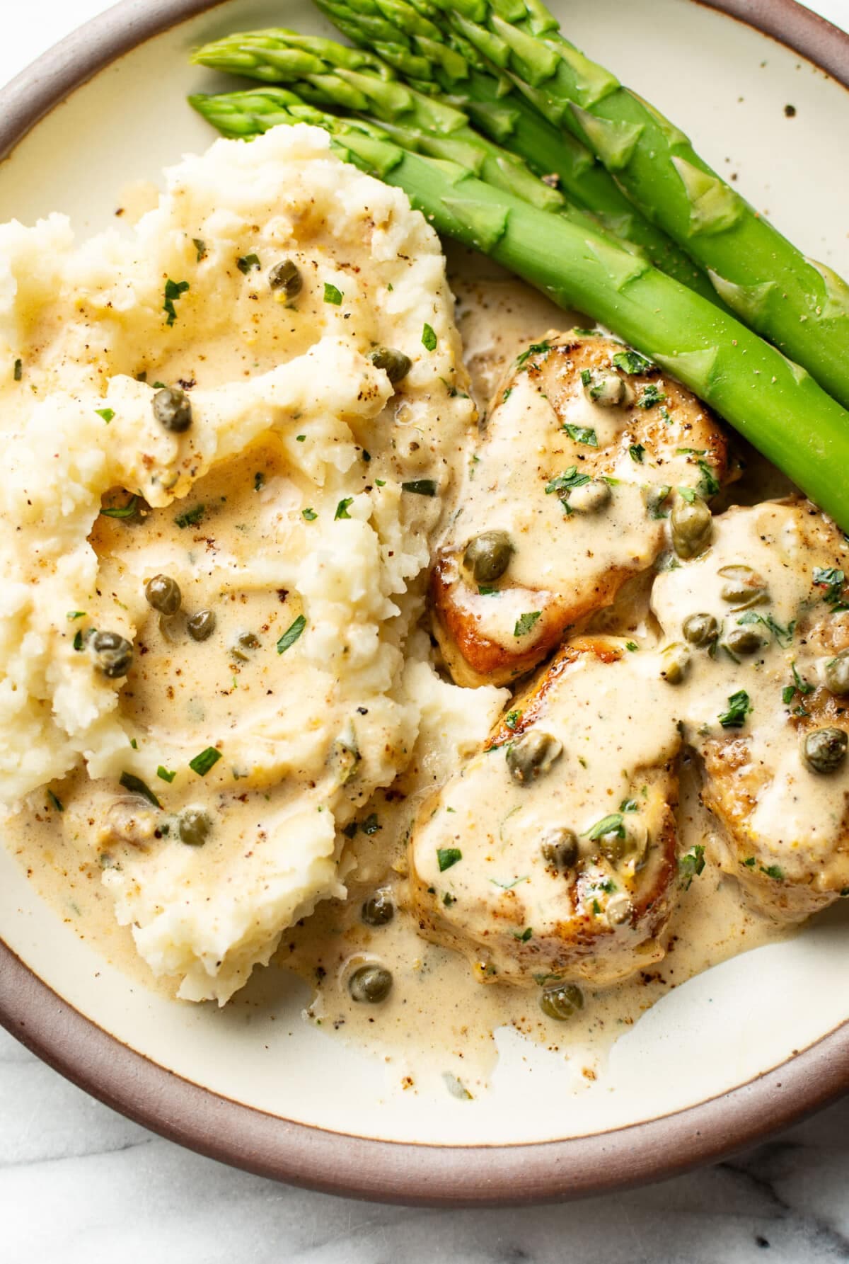 Pork Tenderloin Piccata: Juicy Medallions in Lemon Caper Sauce