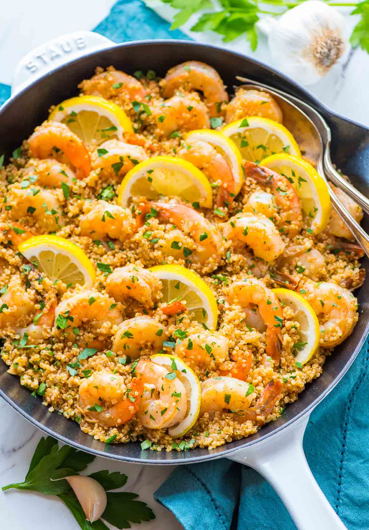 Garlic Shrimp with Quinoa: One-Skillet Lemon Garlic Dinner