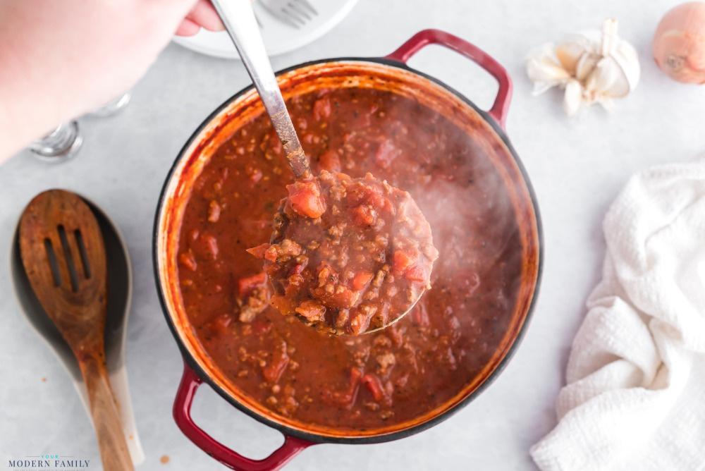 Great-Grandma's Homemade Spaghetti Sauce: Authentic Italian Comfort Food