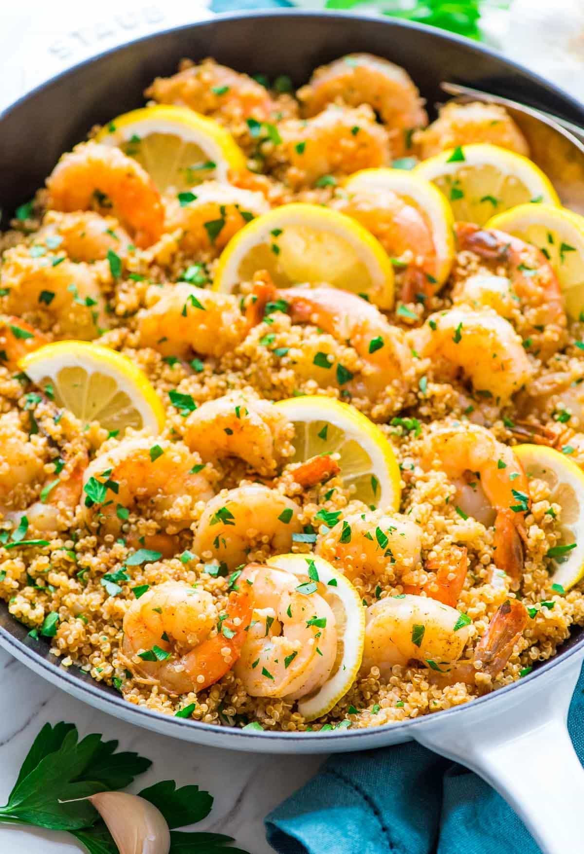 Garlic Shrimp with Quinoa: One-Skillet Lemon Garlic Dinner