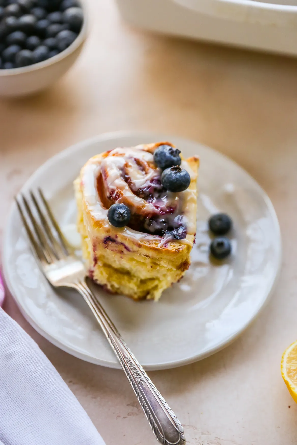 Blueberry Lemon Cinnamon Rolls: Fluffy Spring Treats with Fresh Berry Flavor