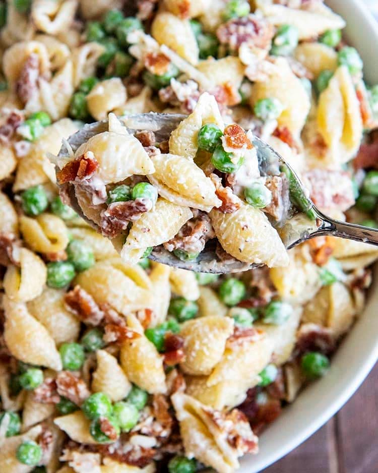 Creamy Pasta Salad: A Hearty Side with Bacon and Peas
