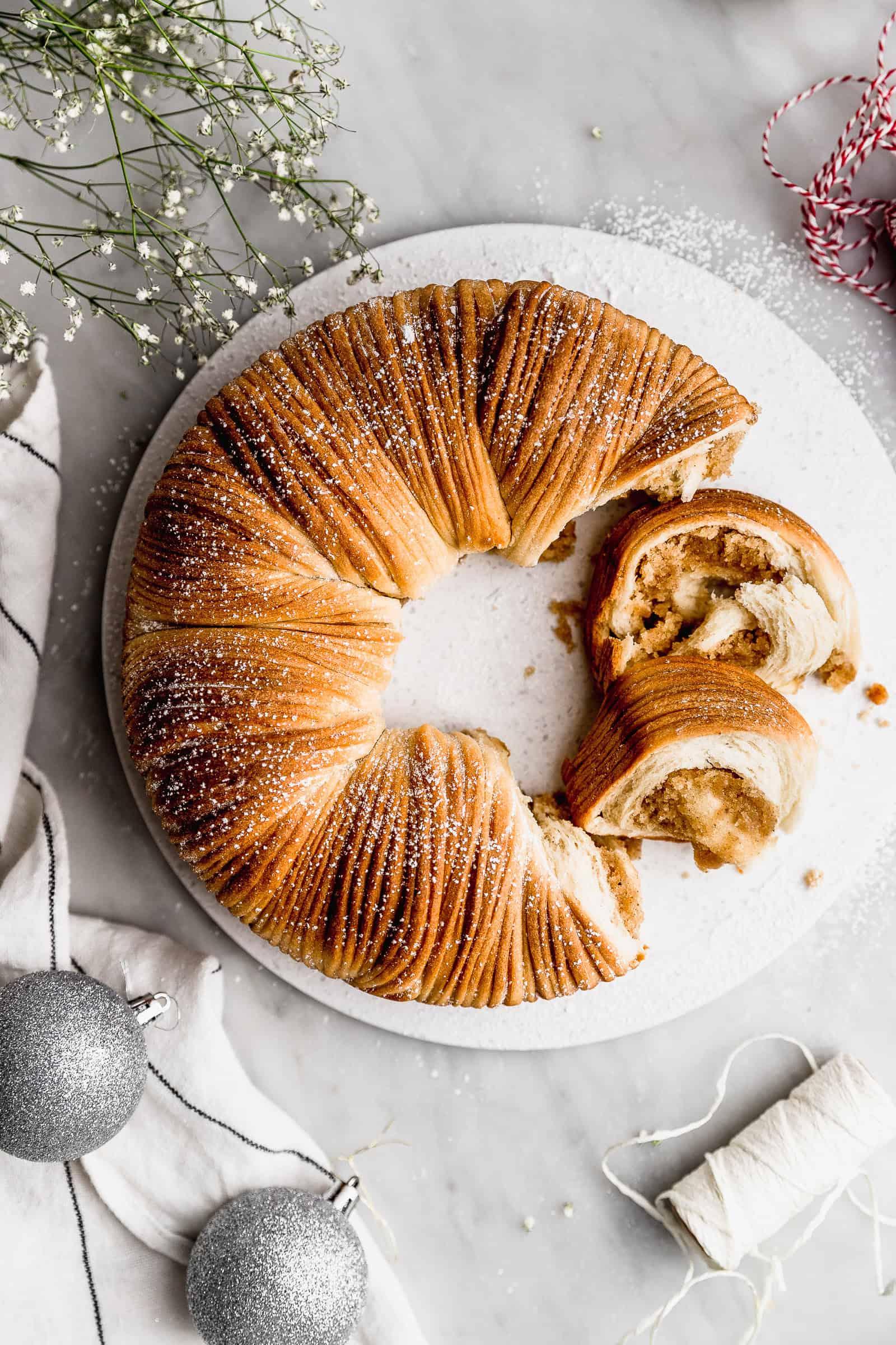 Wool Roll Bread with Almond Filling
