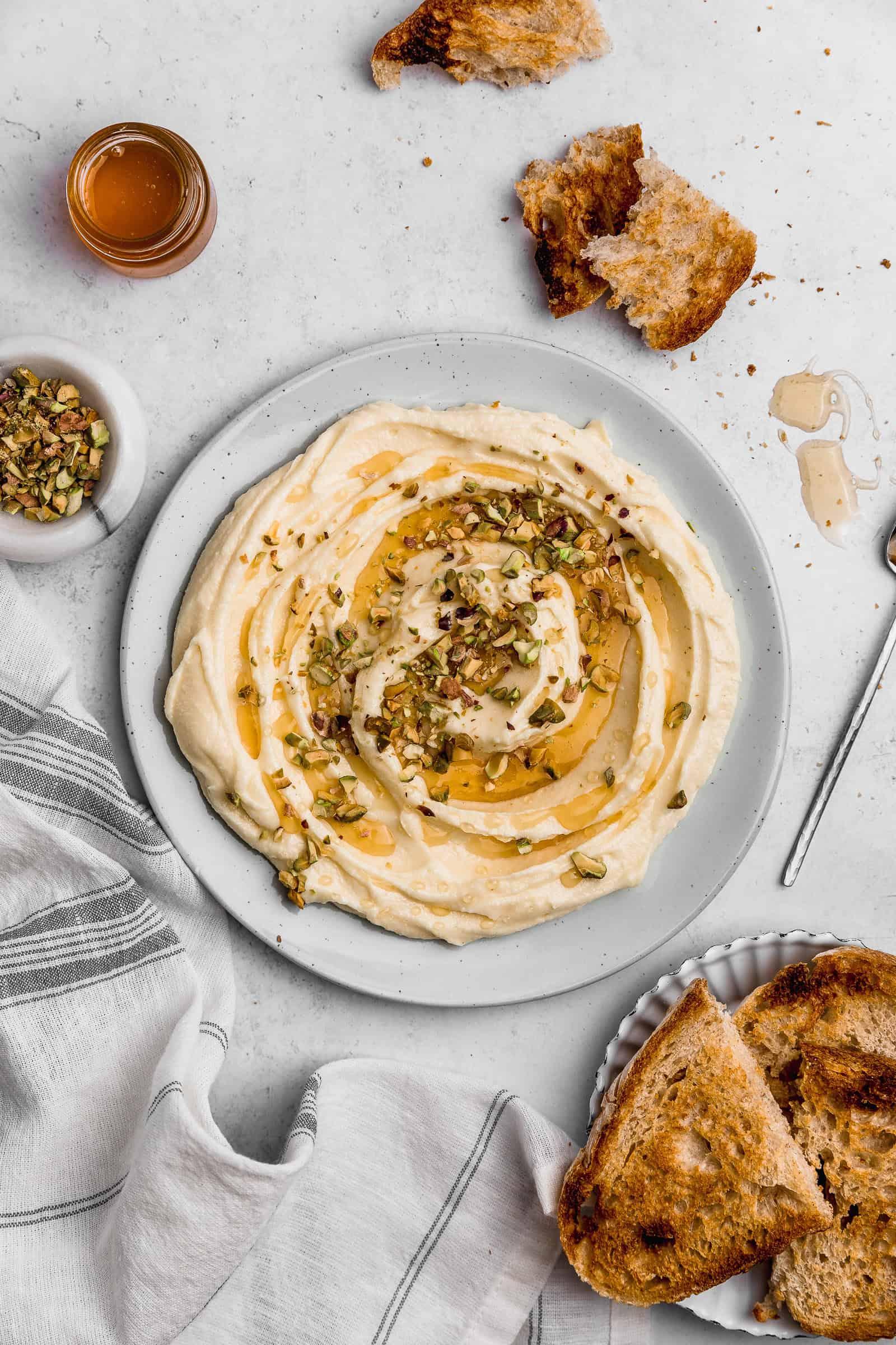 Easy Whipped Brie Cheese