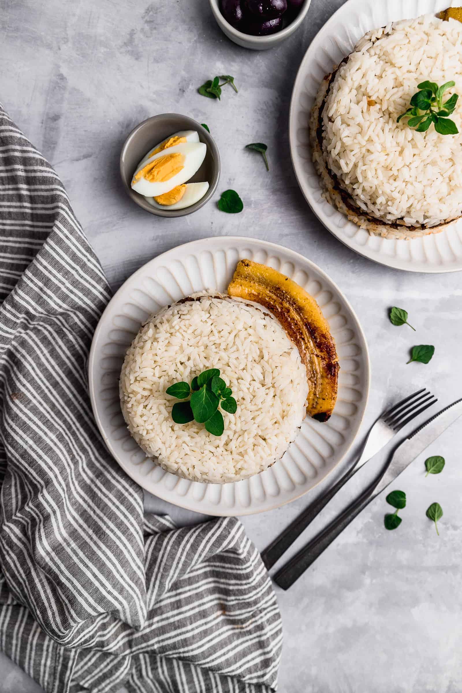 Arroz Tapado: Peruvian Beef and Rice Dish