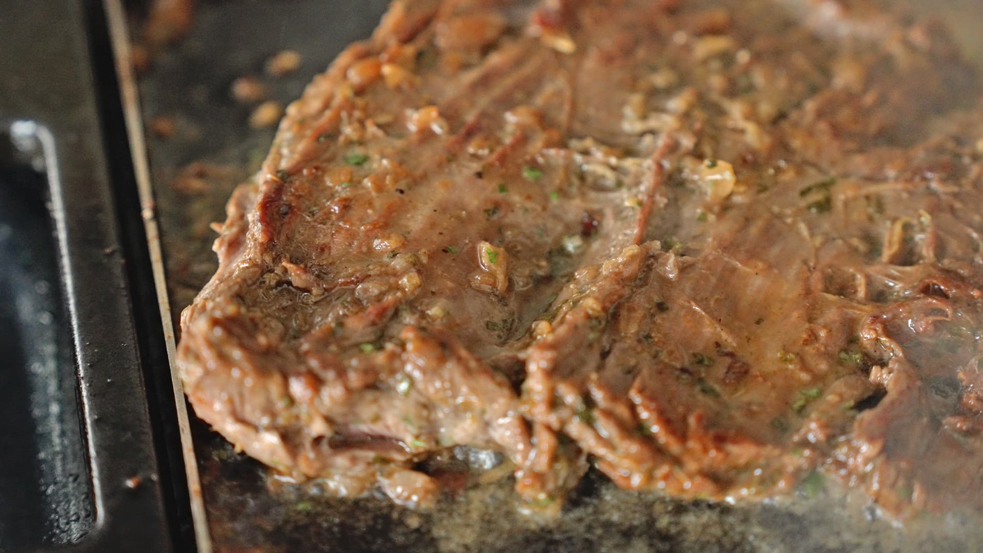 Carne Asada Tacos: Juicy Skirt Steak with Fresh Toppings