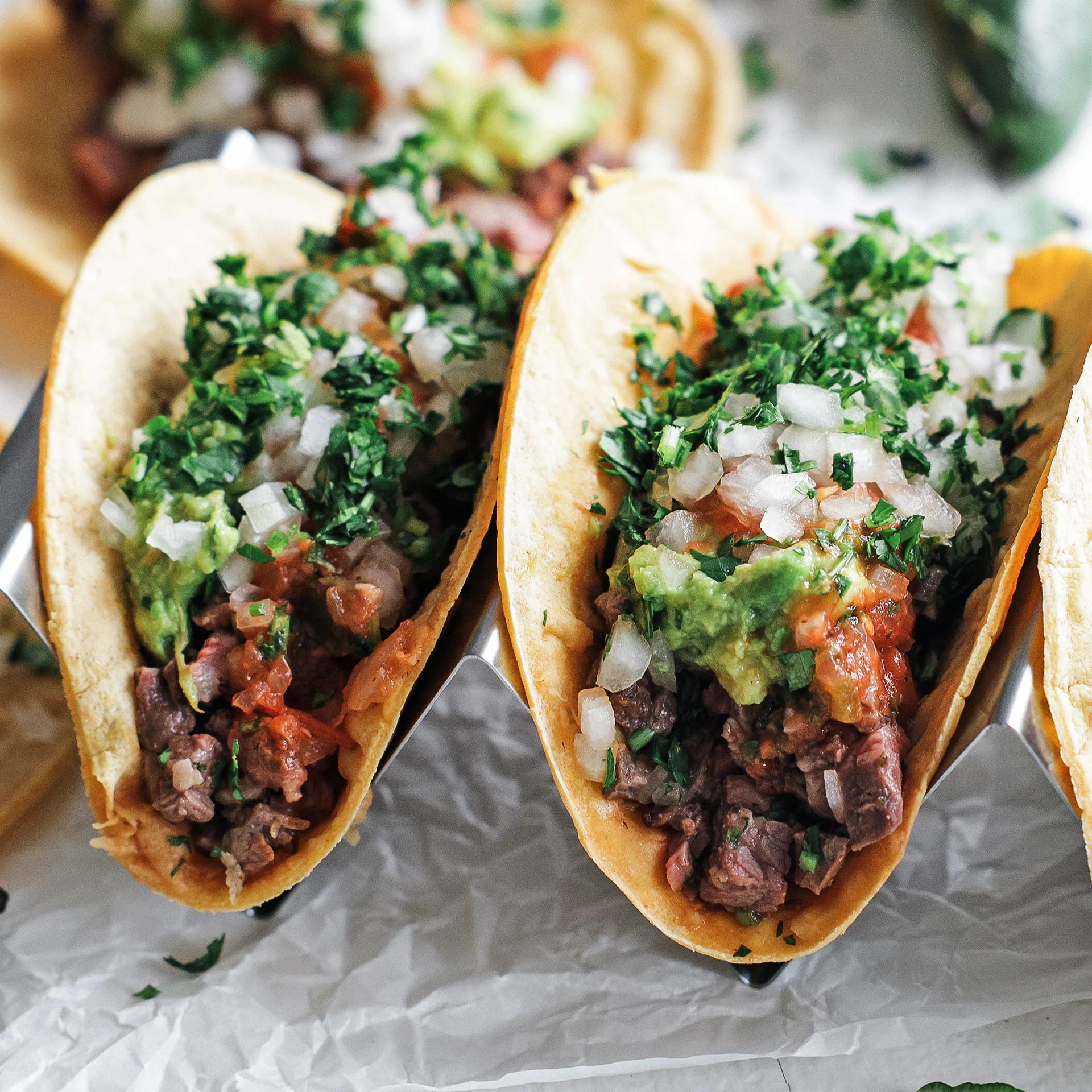 Carne Asada Tacos: Juicy Skirt Steak with Fresh Toppings
